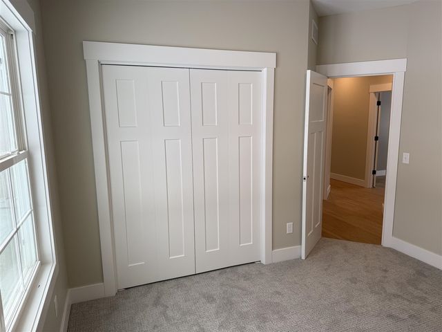 5925 Grand Vista Drive, Coopersville, MI 49404