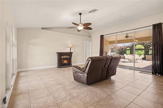6371 Maytree CIR, Fort Myers, FL 33905