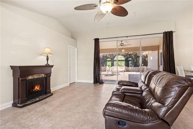 6371 Maytree CIR, Fort Myers, FL 33905