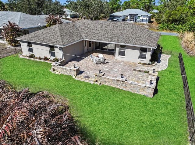 6371 Maytree CIR, Fort Myers, FL 33905