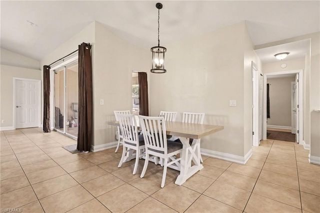 6371 Maytree CIR, Fort Myers, FL 33905