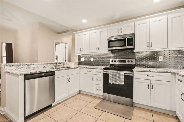 6371 Maytree CIR, Fort Myers, FL 33905