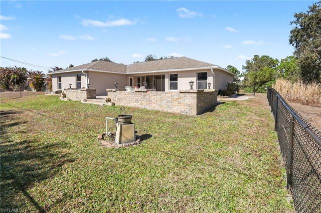 6371 Maytree CIR, Fort Myers, FL 33905