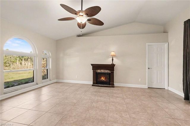 6371 Maytree CIR, Fort Myers, FL 33905