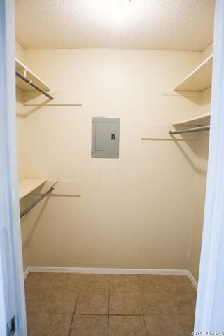 1223 Longmont, San Antonio, TX 78245