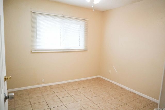 1223 Longmont, San Antonio, TX 78245