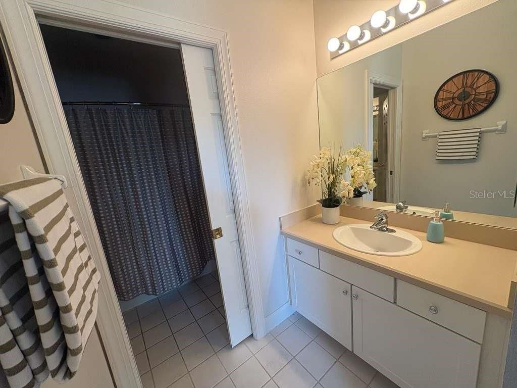 Image 24 of property listing at 3511 HEARDS FERRY DRIVE, Tampa, FL 33618