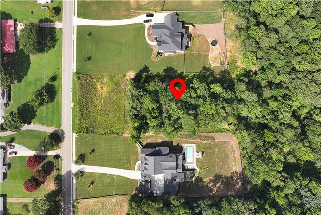 3245 Shoreland Drive, Buford, GA 30518