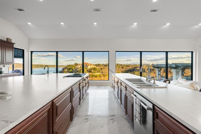 26100 Countryside DR, Spicewood, TX 78669