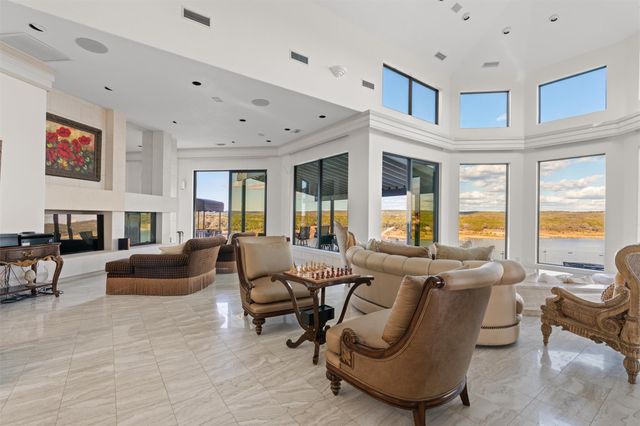 26100 Countryside DR, Spicewood, TX 78669