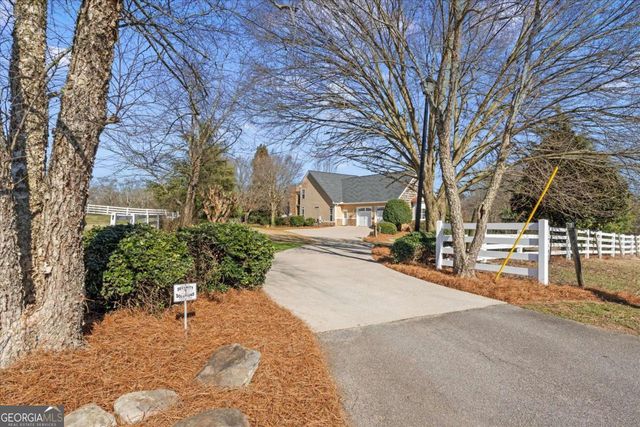 220 McKenzie Bridge Road, Carrollton, GA 30116