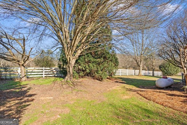 220 McKenzie Bridge Road, Carrollton, GA 30116