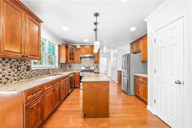 450 Shay Lind Court SW, Lilburn, GA 30047