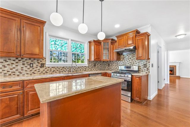 450 Shay Lind Court SW, Lilburn, GA 30047