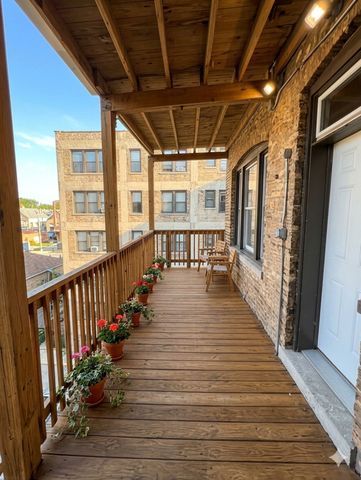 616 W Patterson Avenue 1W, Chicago, IL 60613