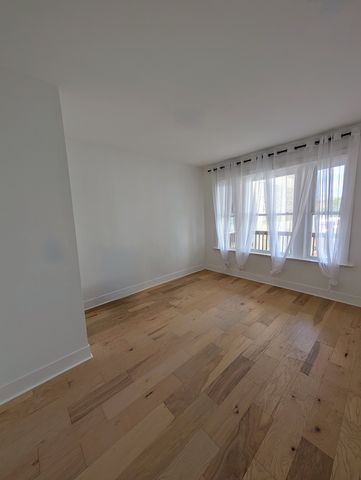 616 W Patterson Avenue 1W, Chicago, IL 60613
