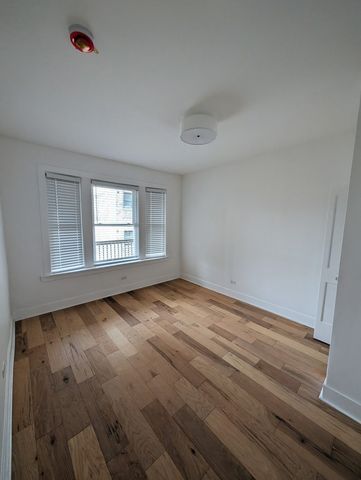 616 W Patterson Avenue 1W, Chicago, IL 60613