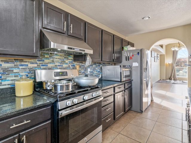 3908 Oasis Springs Road NE, Rio Rancho, NM 87144