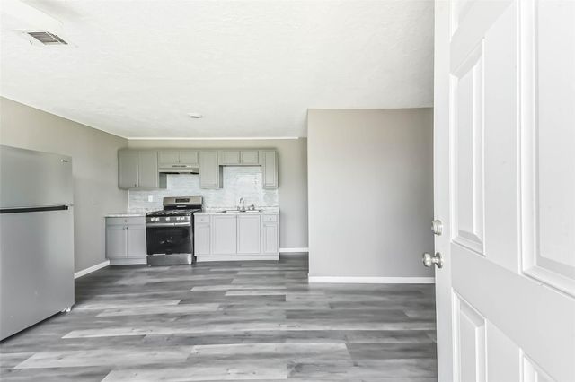 14249 Brownsville Street, Houston, TX 77015