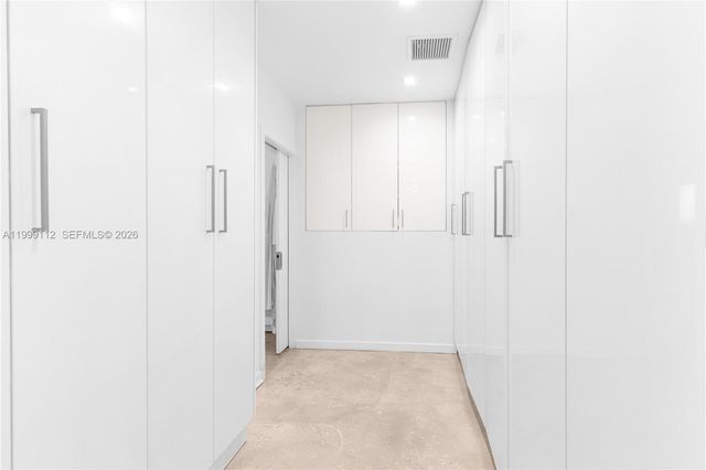 524 Warren Ln, Key Biscayne, FL 33149