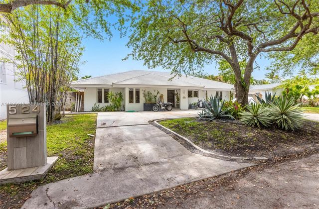 524 Warren Ln, Key Biscayne, FL 33149