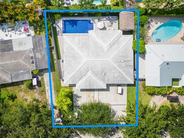 524 Warren Ln, Key Biscayne, FL 33149