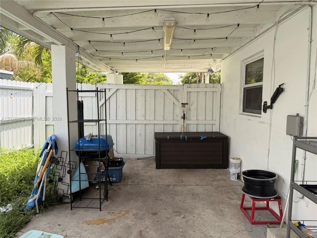 6025 SW 40th St, Miramar, FL 33023