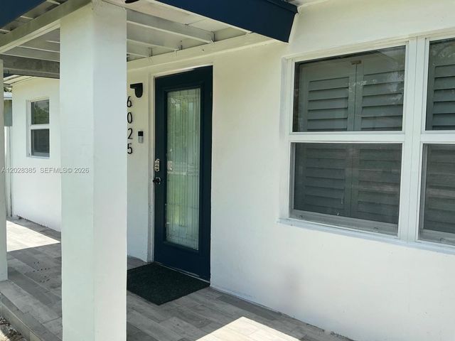 6025 SW 40th St, Miramar, FL 33023