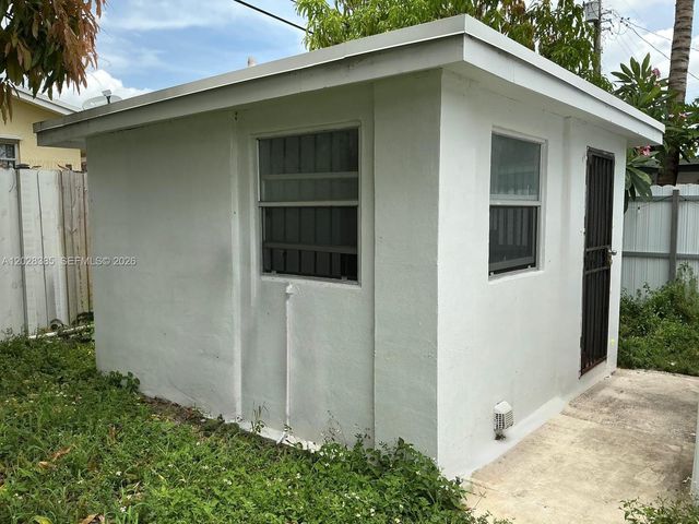 6025 SW 40th St, Miramar, FL 33023