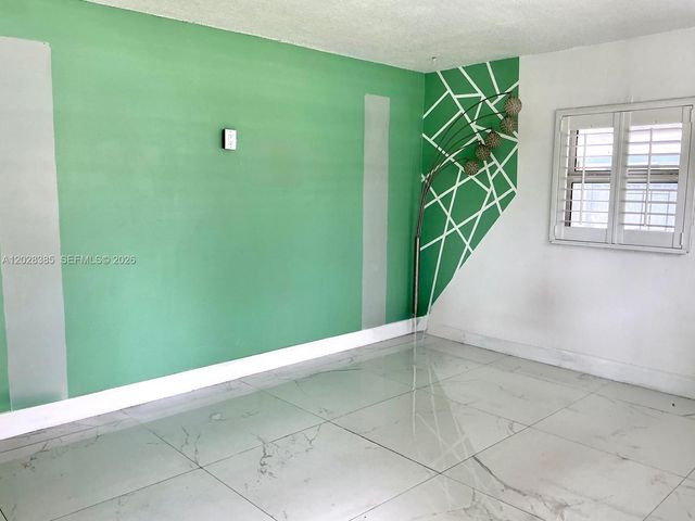 6025 SW 40th St, Miramar, FL 33023
