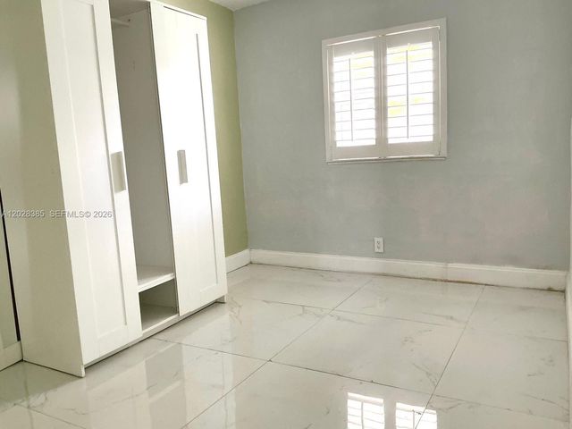 6025 SW 40th St, Miramar, FL 33023