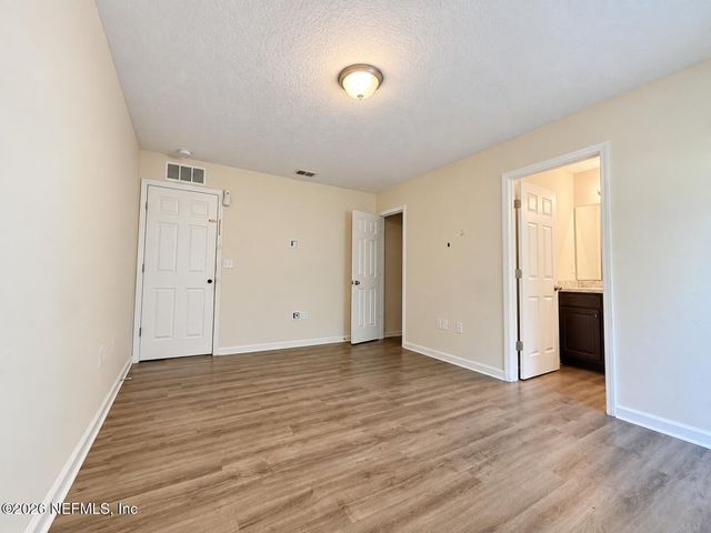 1442 GOLFAIR Boulevard, Jacksonville, FL 32209