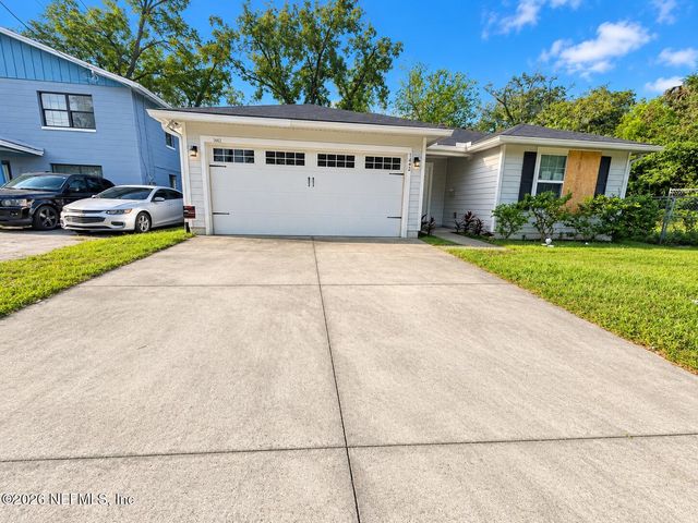 1442 GOLFAIR Boulevard, Jacksonville, FL 32209