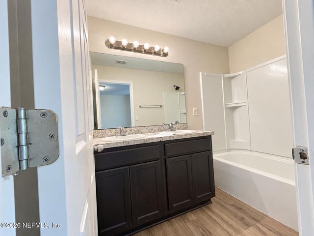 1442 GOLFAIR Boulevard, Jacksonville, FL 32209