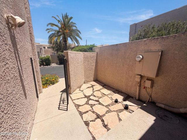 3621 N Forgeus Avenue, Tucson, AZ 85716