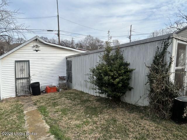 1103 Lincoln Ave, Louisville, KY 40208