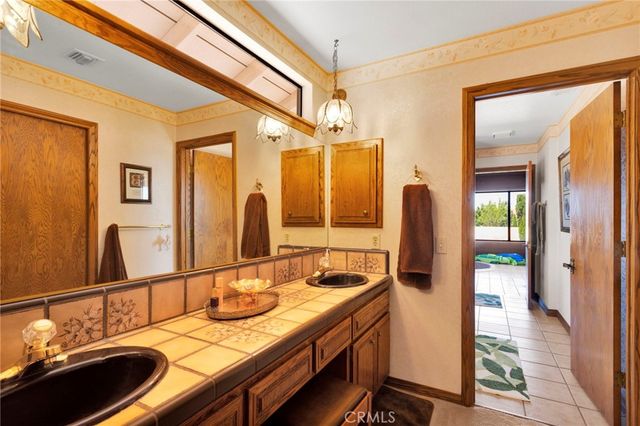13094 Modoc Court, Apple Valley, CA 92308