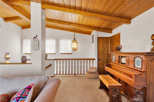 13094 Modoc Court, Apple Valley, CA 92308