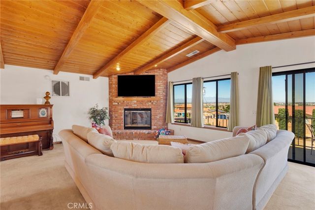 13094 Modoc Court, Apple Valley, CA 92308
