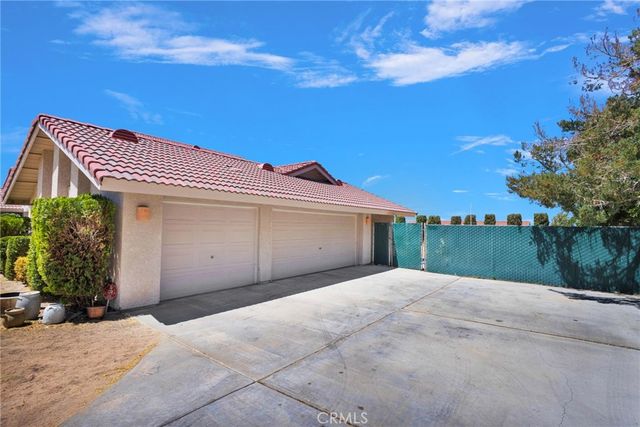 13094 Modoc Court, Apple Valley, CA 92308
