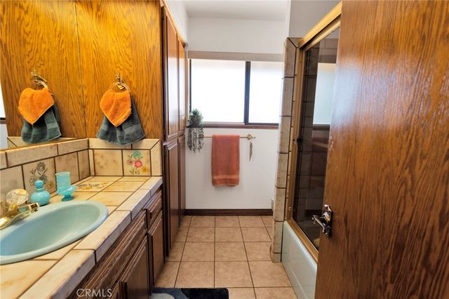 13094 Modoc Court, Apple Valley, CA 92308