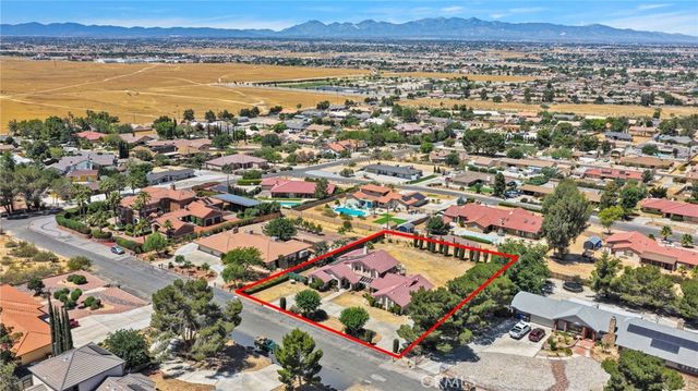 13094 Modoc Court, Apple Valley, CA 92308