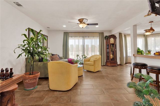 13094 Modoc Court, Apple Valley, CA 92308