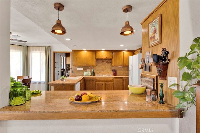 13094 Modoc Court, Apple Valley, CA 92308