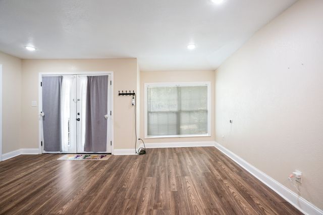 408 W Heron Street, Denison, TX 75020