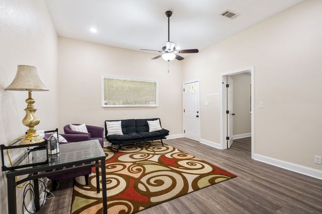 408 W Heron Street, Denison, TX 75020