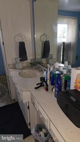 31 N MARKET ST, Fawn Grove, PA 17321