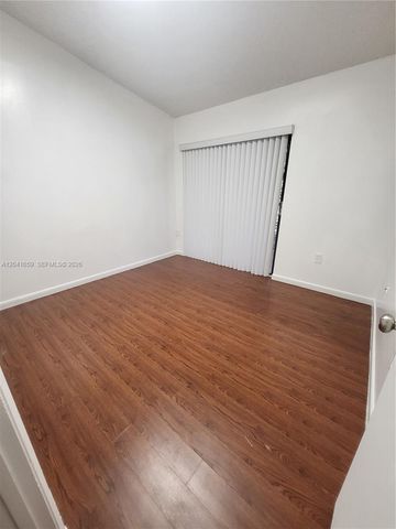 18845 NW 62nd Avenue 207, Hialeah, FL 33015
