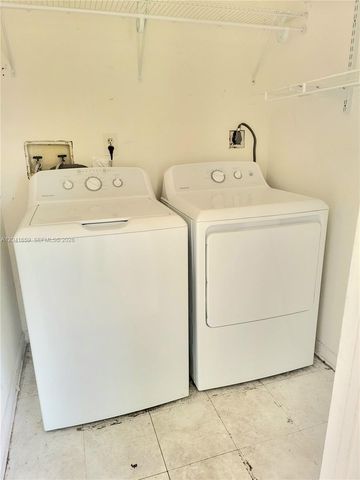 18845 NW 62nd Avenue 207, Hialeah, FL 33015