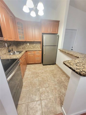 18845 NW 62nd Avenue 207, Hialeah, FL 33015